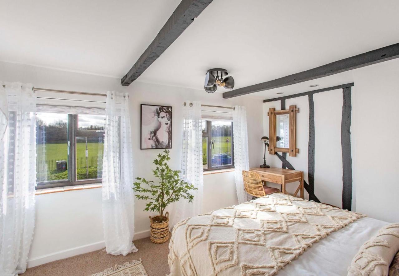 Stunning Character 2Bed Cottage In St Albans Wifi 외부 사진